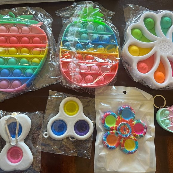 Kid Fidgets Poppers - Picture 2 of 3